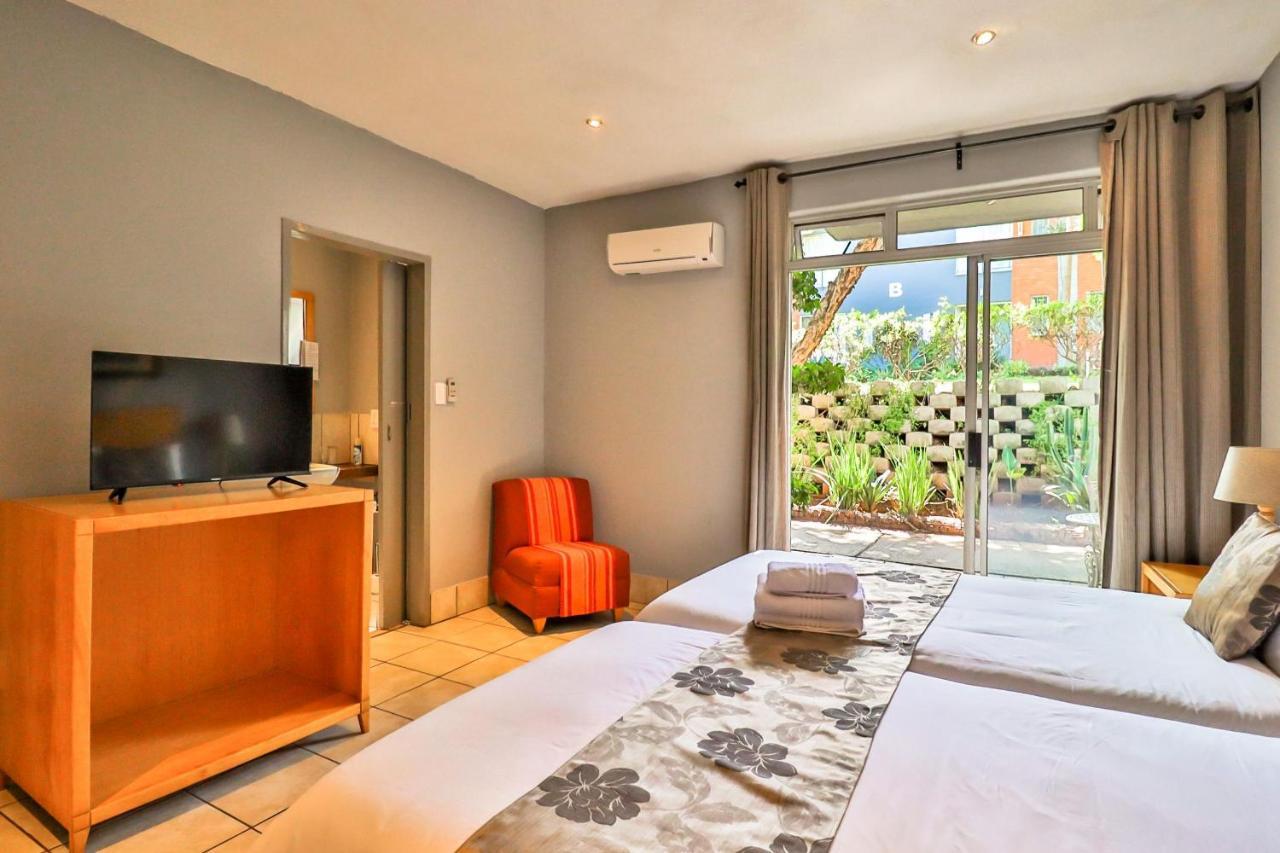 Villa Paradiso Hartbeespoort Buitenkant foto